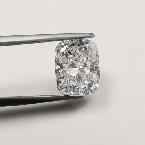 0.5ct to 3ct Cushion cut Lab Grown Diamond, IGI Certified, EF Colour, VVS/VS Clarity
