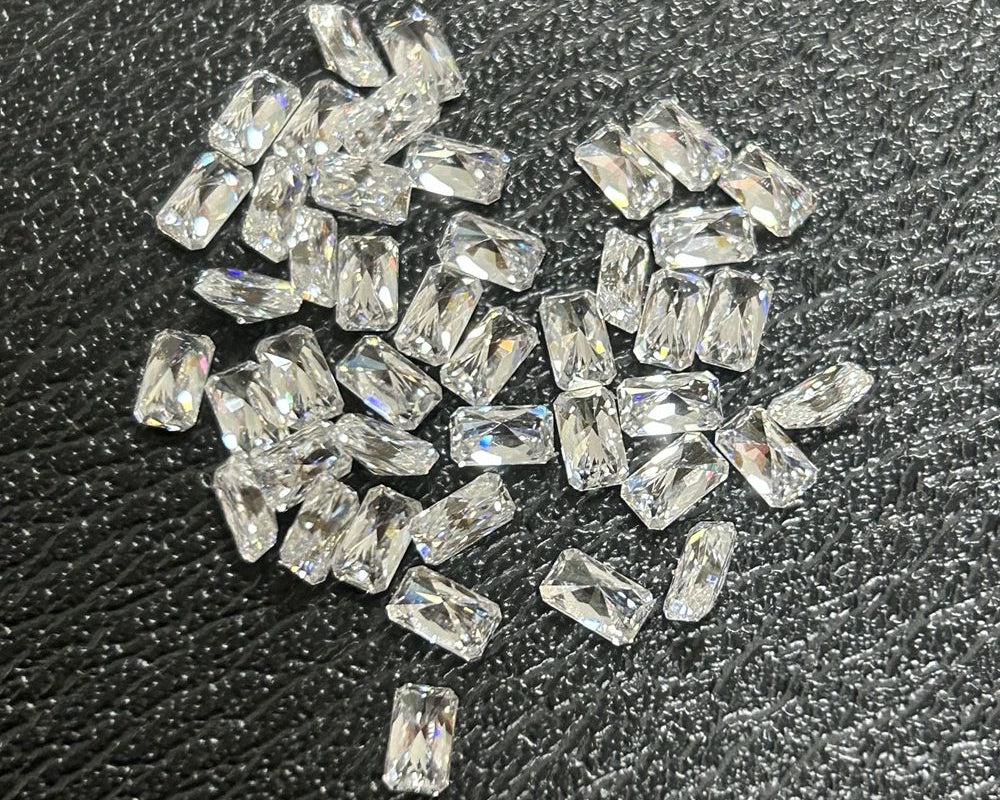 5 × 7 mm small Radiant loose Moissanite diamond, D color, VVS2 clarity