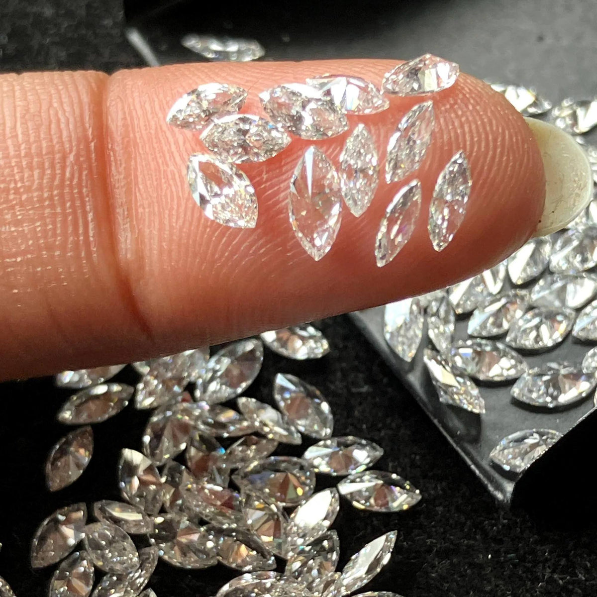 1.5 × 2.5 mm small Marquise loose Moissanite diamond, D color, VVS2 clarity
