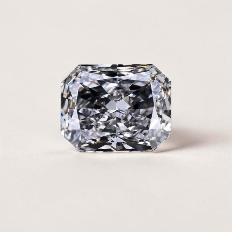0.5ct to 3ct Radiant cut Lab Grown Diamond, IGI Certified, EF Colour, VVS/VS Clarity