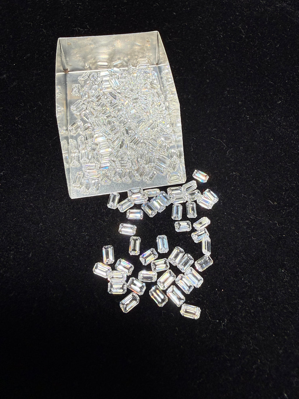 2.5 × 3.5 mm small Emerald loose Moissanite diamond, D color, VVS2 clarity