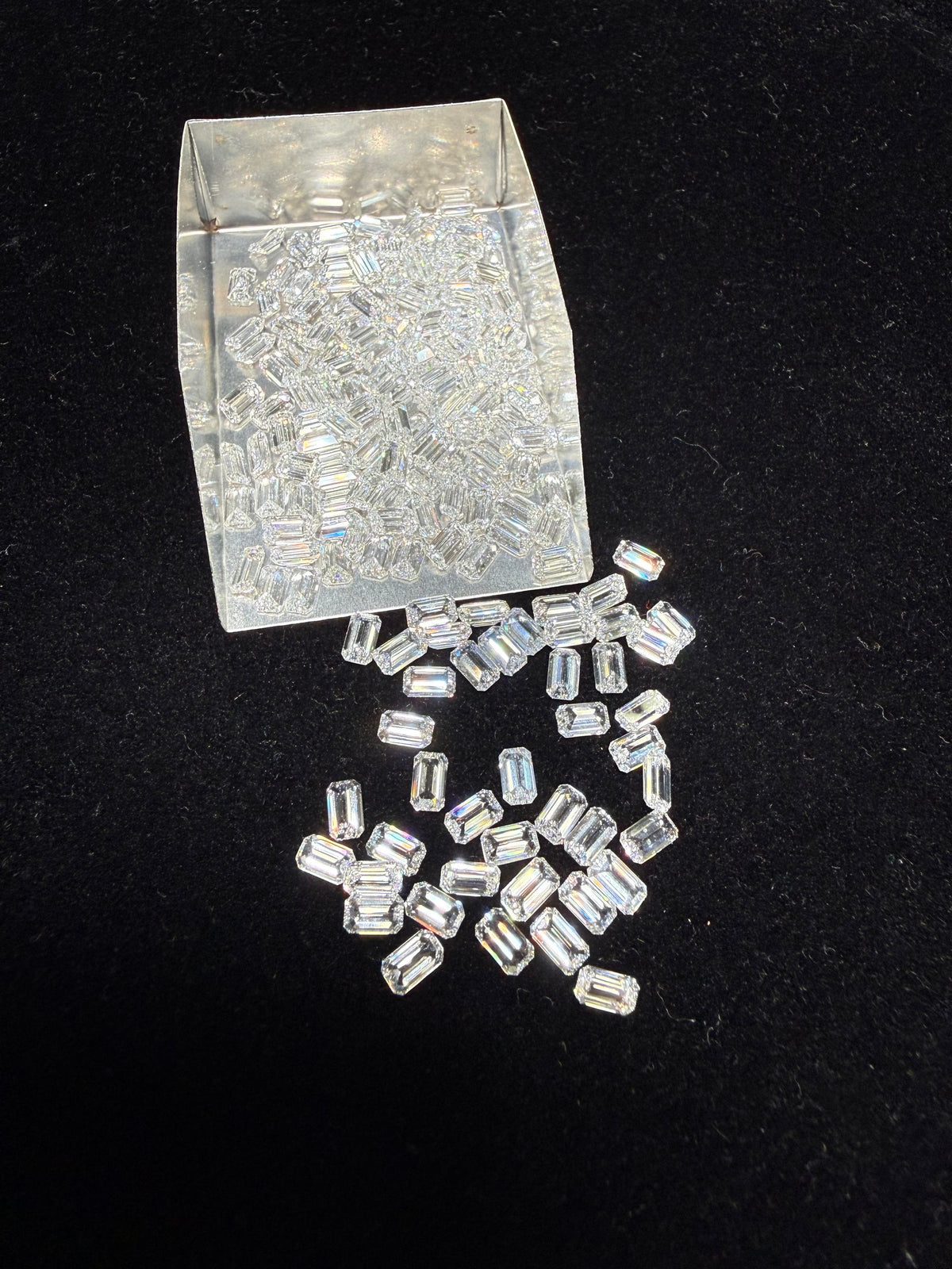 2.5 × 3.5 mm small Emerald loose Moissanite diamond, D color, VVS2 clarity