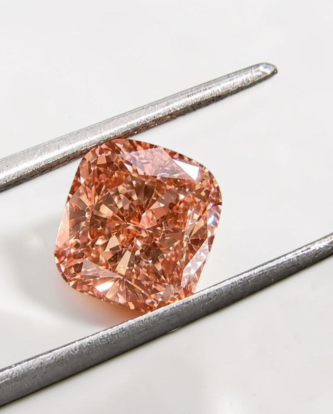 1CT Cushion cut fancy vivid Pink lab grown CVD diamond, IGI certified