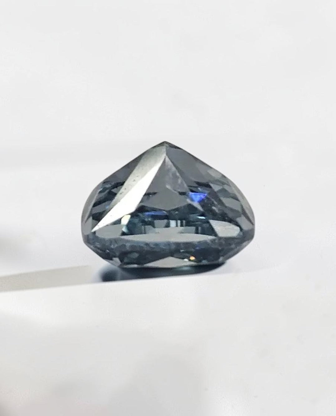1CT Cushion cut fancy vivid Blue lab grown CVD diamond, IGI certified