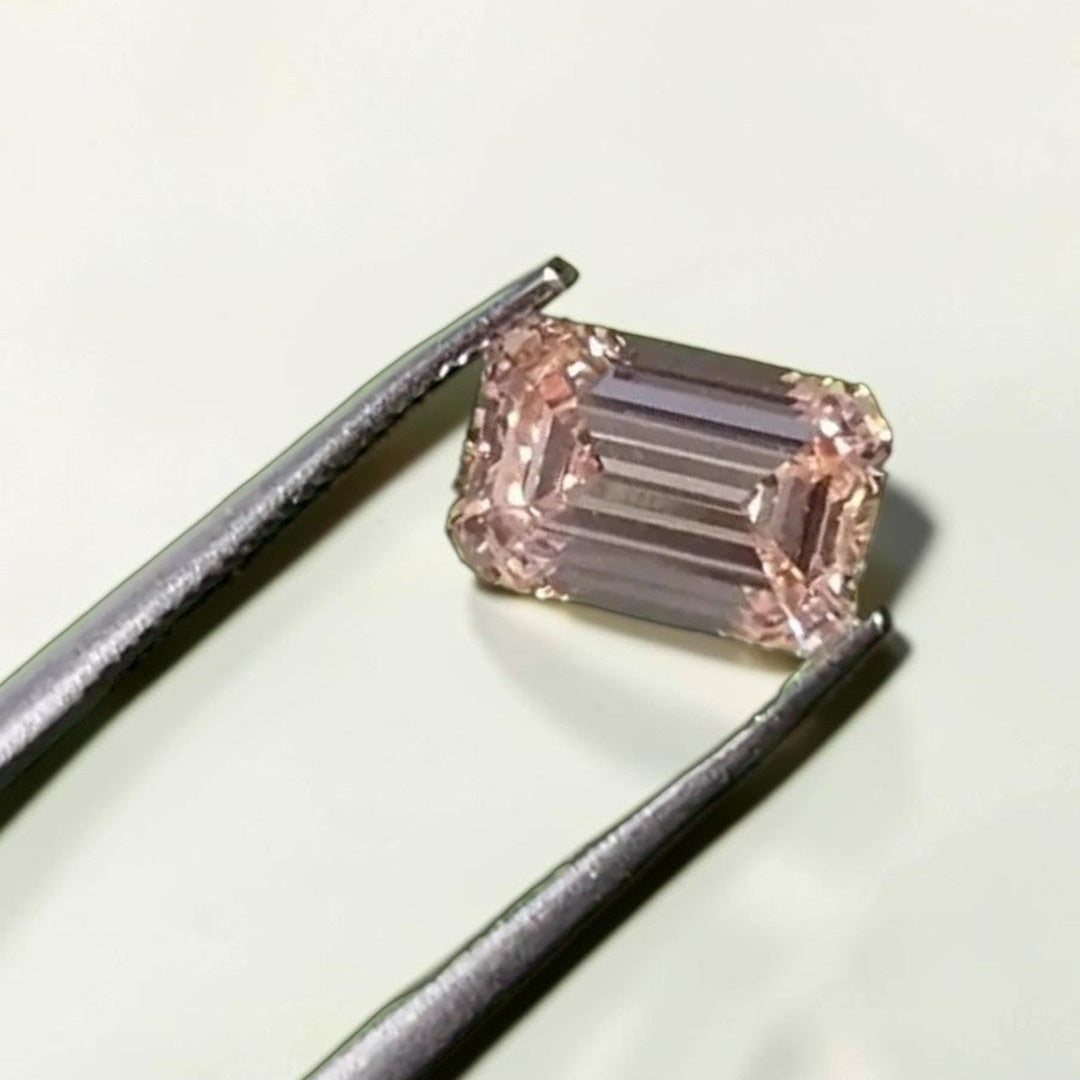 1CT Emerald cut fancy vivid Pink lab grown CVD diamond, IGI certified