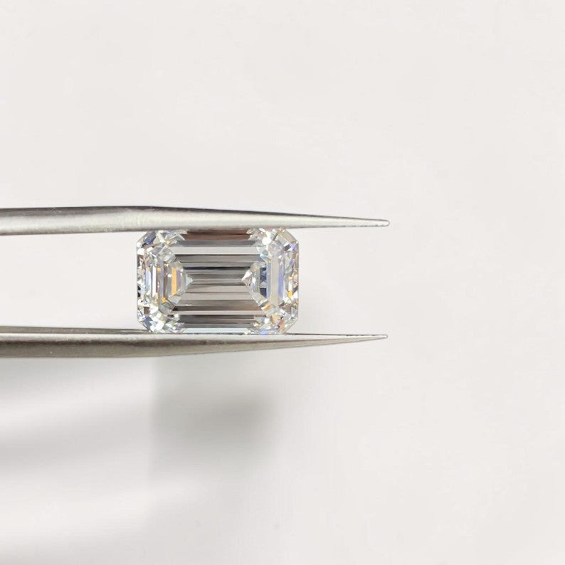 0.5ct to 3ct Emerald cut Lab Grown Diamond, IGI Certified, EF Colour, VVS/VS Clarity