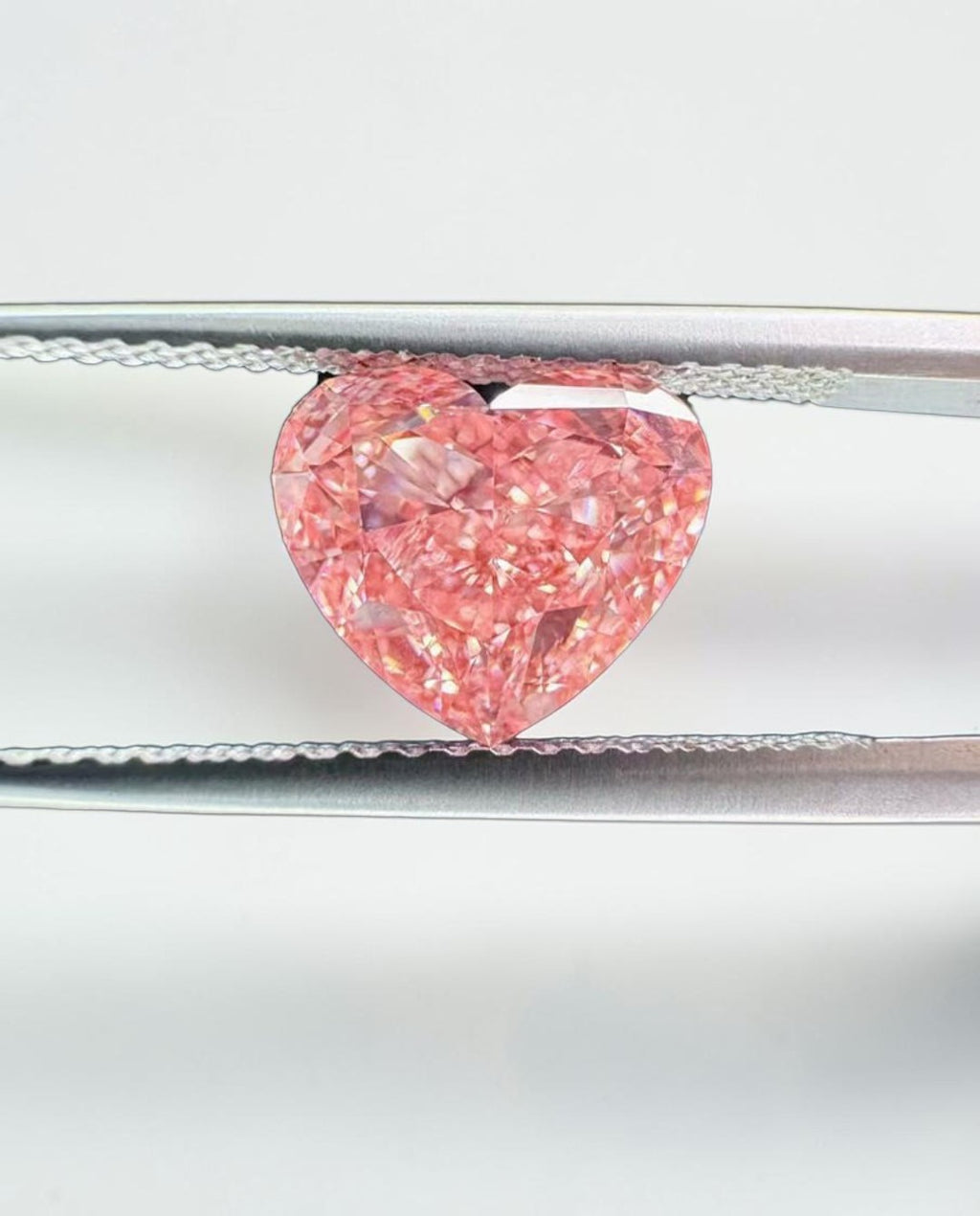 1CT Heart cut fancy vivid Pink lab grown CVD diamond, IGI certified