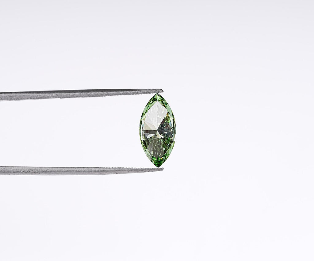 1CT Marquise cut fancy vivid Green lab grown CVD diamond, IGI certified