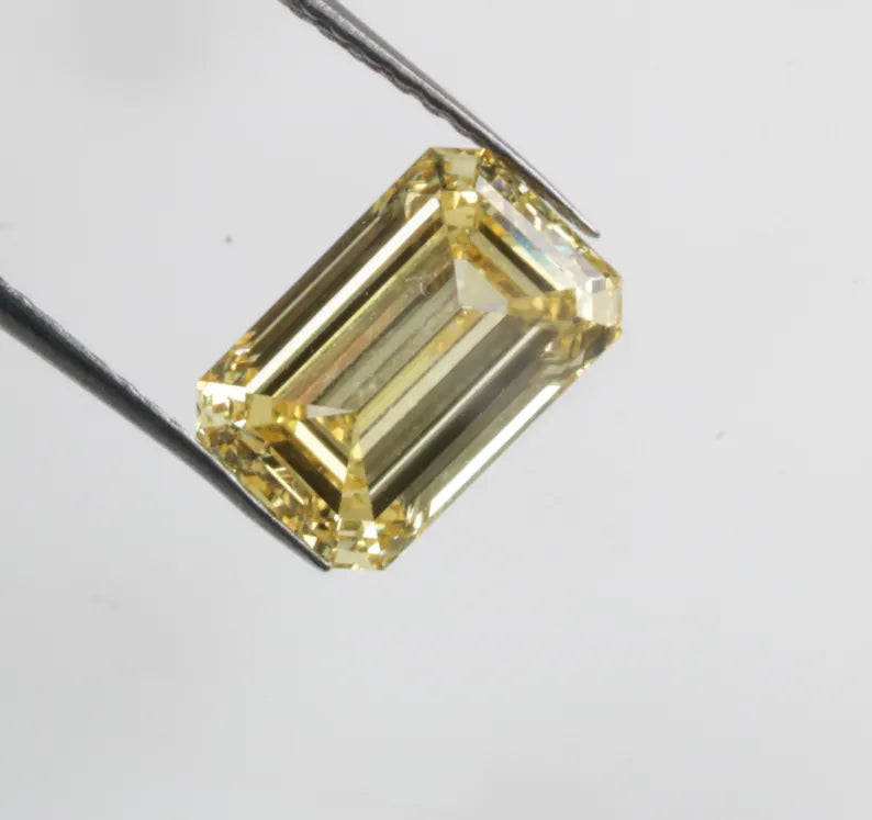 1CT Emerald cut fancy vivid Yellow lab grown CVD diamond, IGI certified