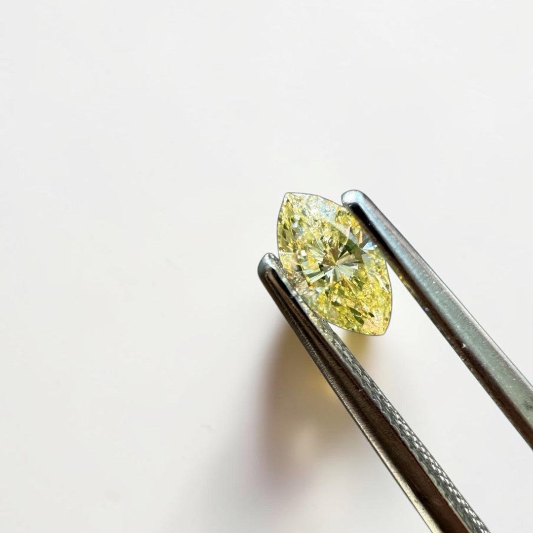 1CT Marquise cut fancy vivid Yellow lab grown CVD diamond, IGI certified