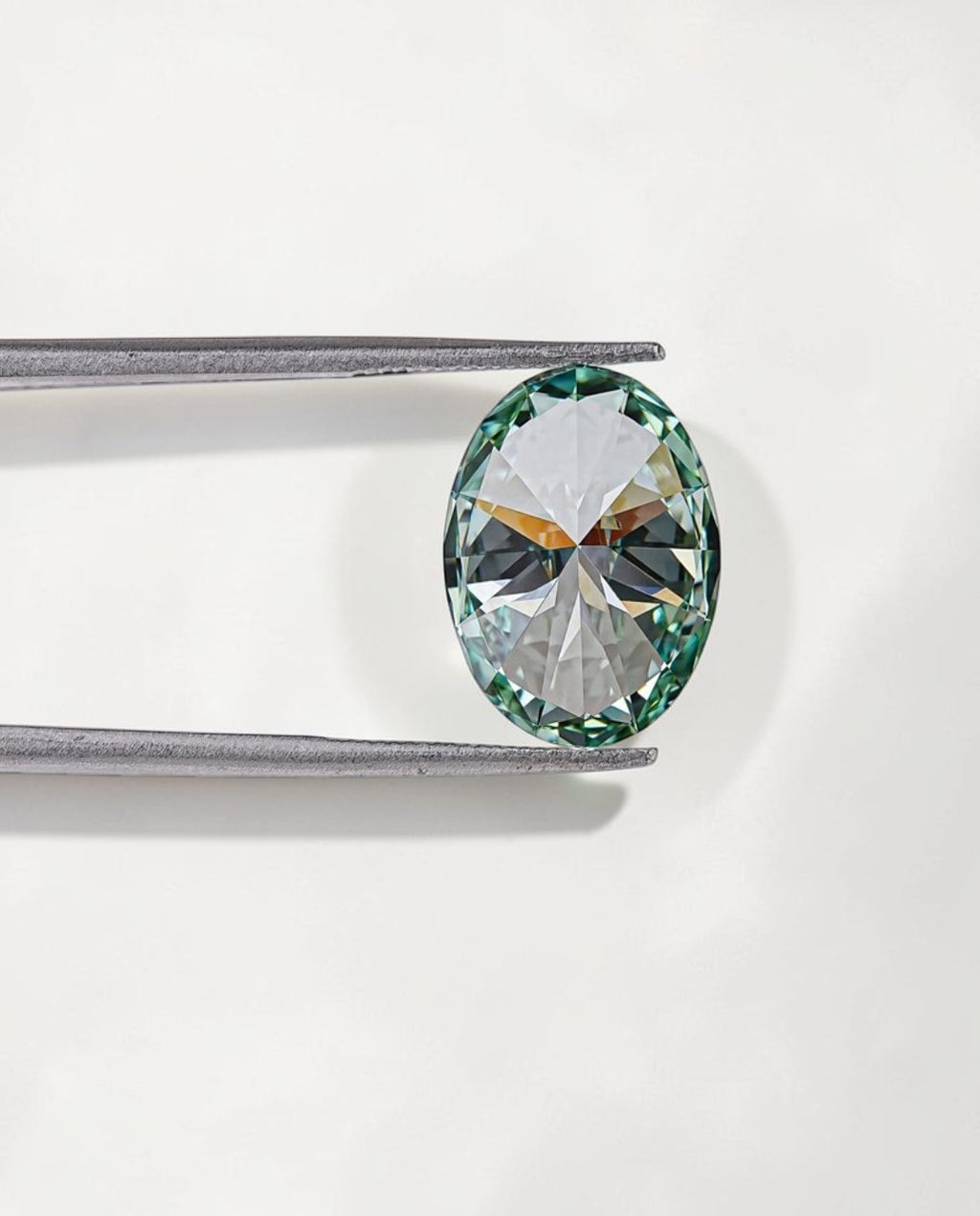 1CT Oval cut fancy vivid Green lab grown CVD diamond, IGI certified