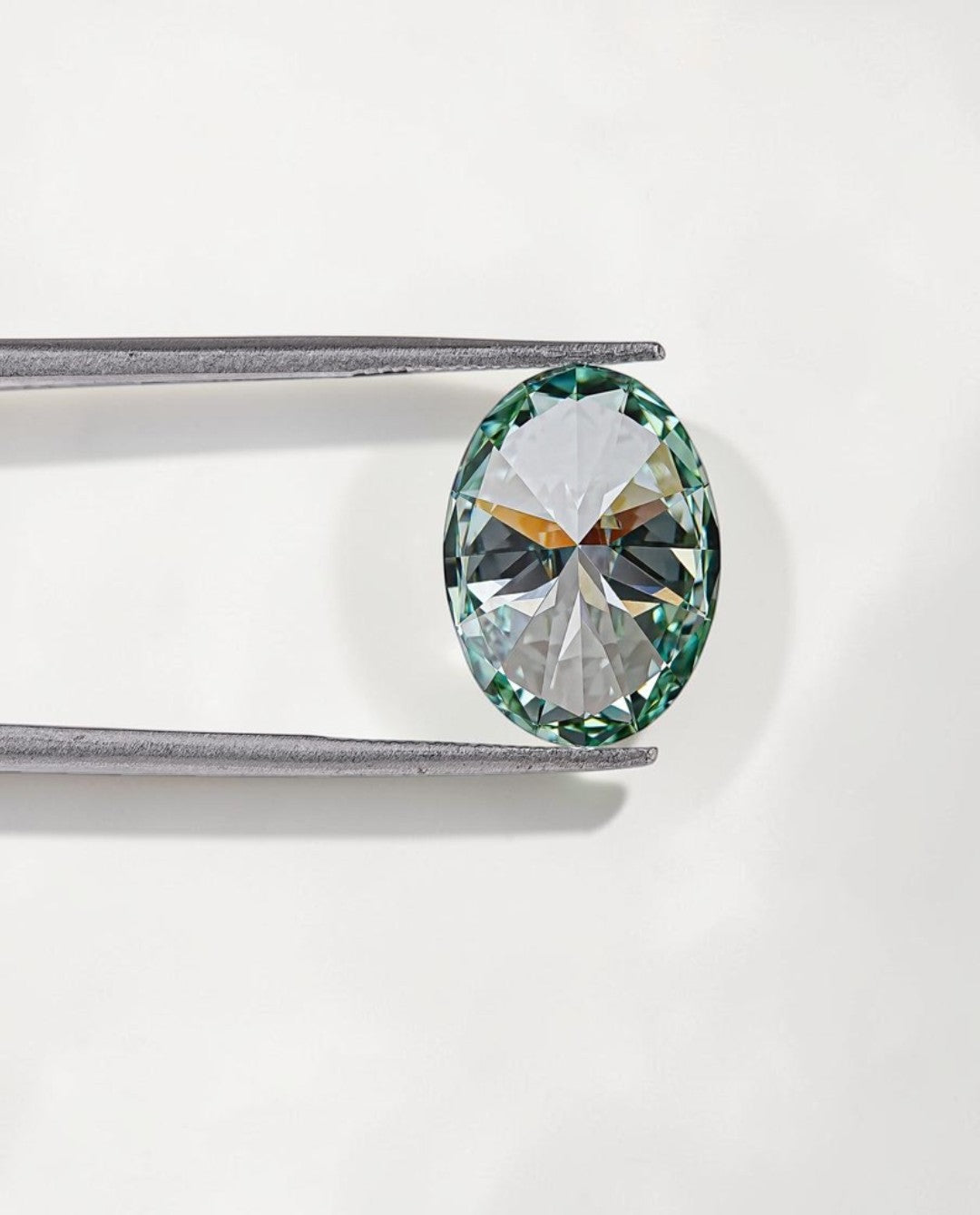 1CT Oval cut fancy vivid Green lab grown CVD diamond, IGI certified