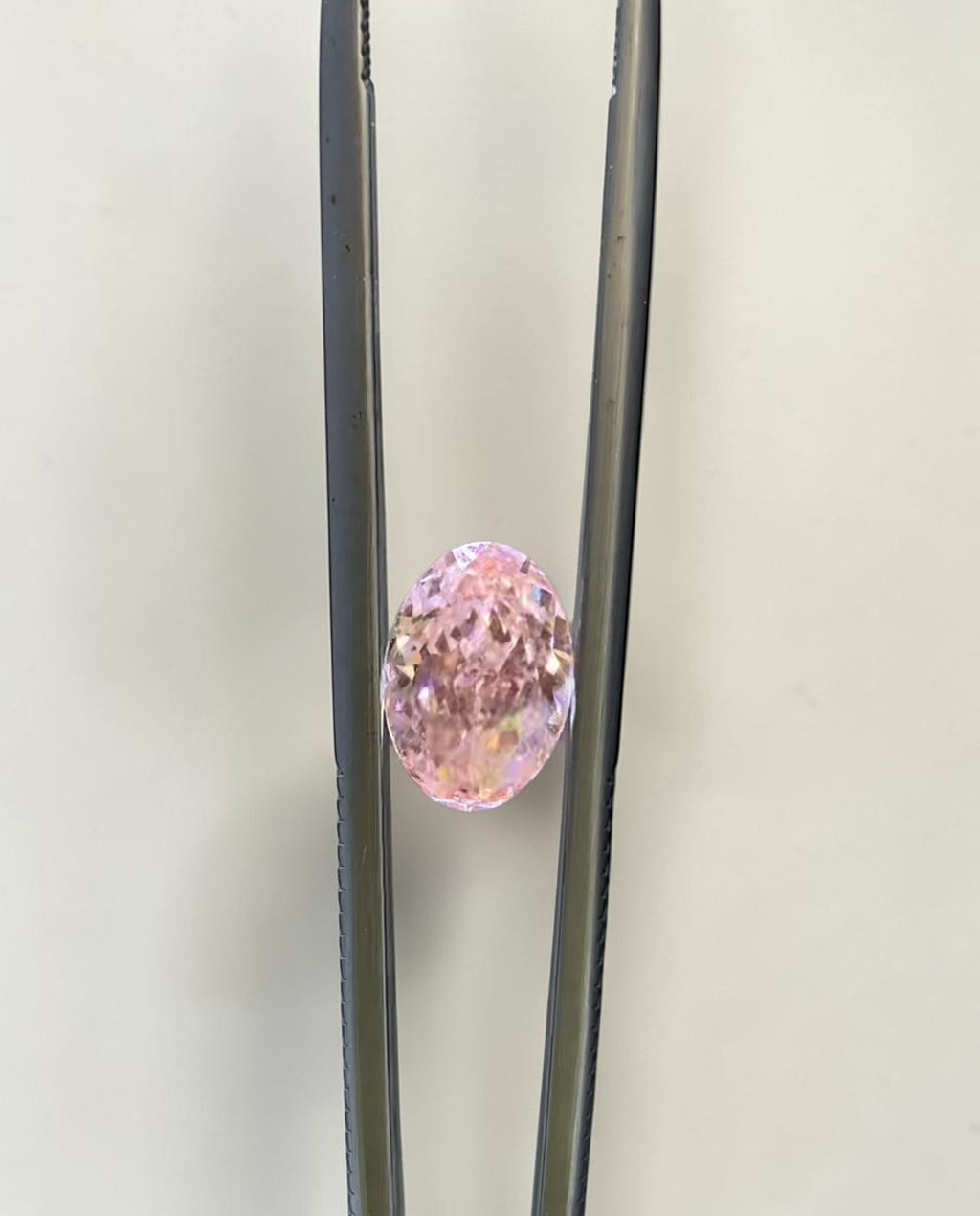 1CT Oval cut fancy vivid pink lab grown CVD diamond, IGI certified