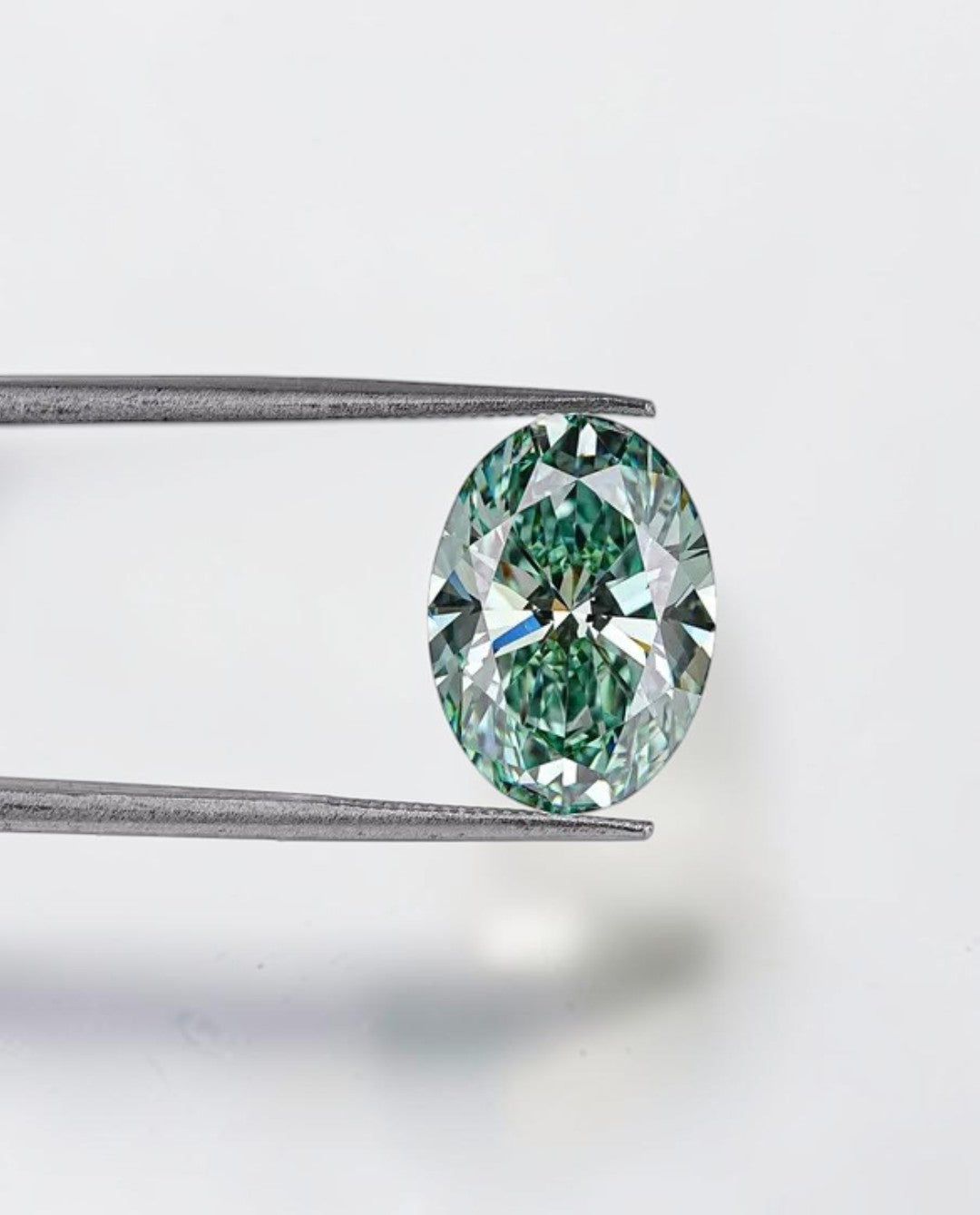1CT Oval cut fancy vivid Green lab grown CVD diamond, IGI certified