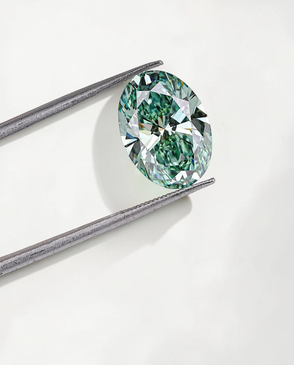 1CT Oval cut fancy vivid Green lab grown CVD diamond, IGI certified