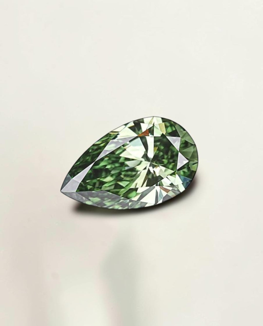 1CT Pear cut fancy vivid Green lab grown CVD diamond, IGI certified