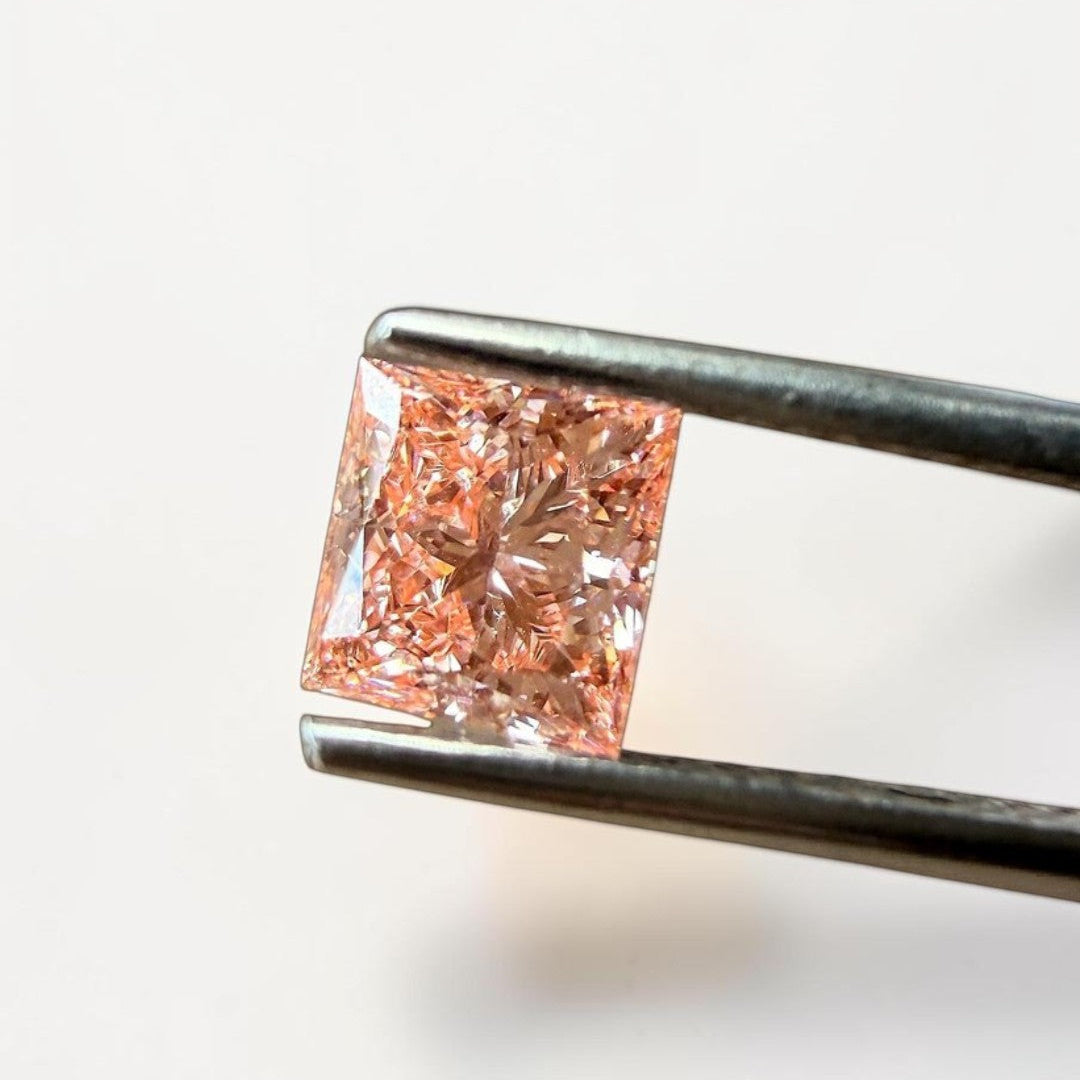 1CT Princess cut fancy vivid Pink lab grown CVD diamond, IGI certified