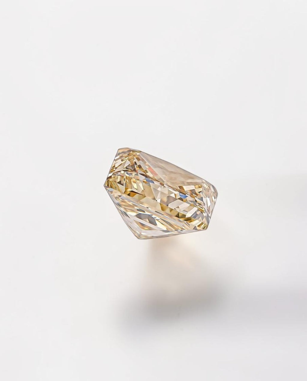 1CT Princess cut fancy vivid Yellow lab grown CVD diamond, IGI certified