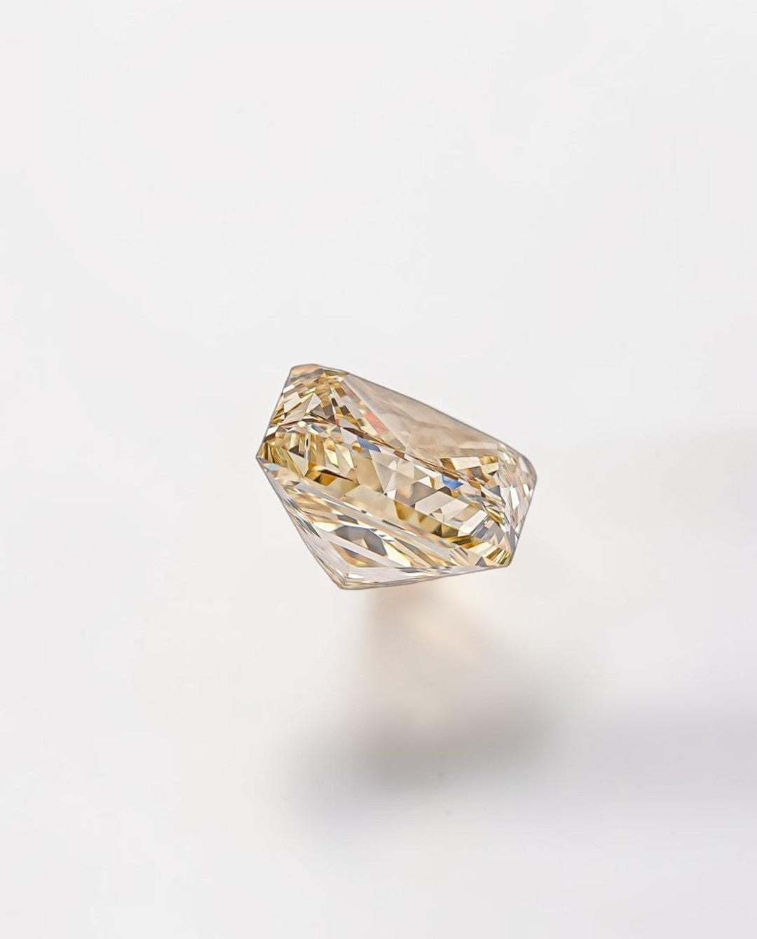 1CT Princess cut fancy vivid Yellow lab grown CVD diamond, IGI certified