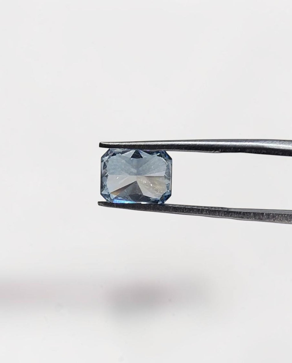 1CT Radiant cut fancy vivid Blue lab grown CVD diamond, IGI certified