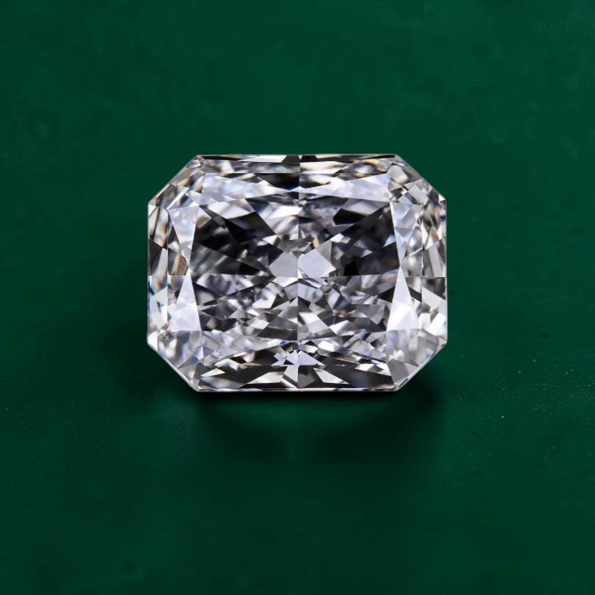 1CT Natural Radiant Cut Diamond